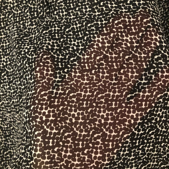 🖤Black & White Polka Dot Sheer Top! - Picture 6 of 7